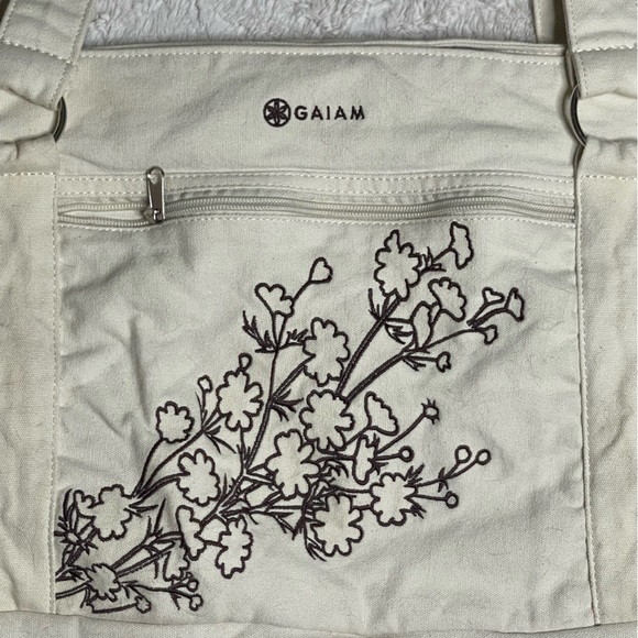 Gaiam other gaiam yoga bag hardly used poshmark